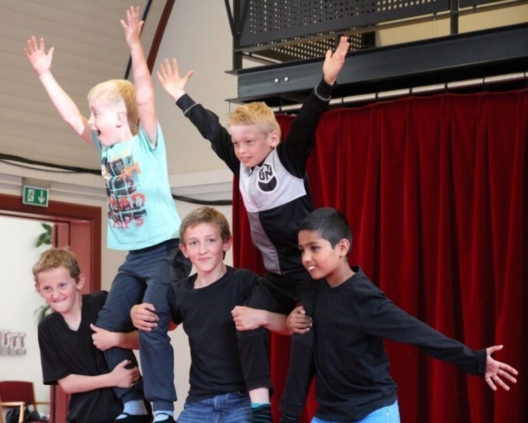 Cirkus together